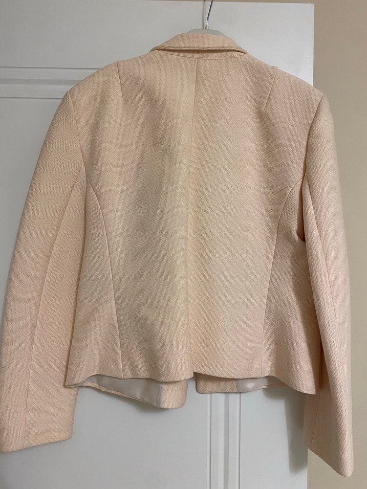 Bej Kadın Blazer Ceket Siyah Yaka Detaylı - Görsel 2