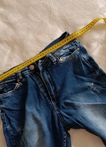 28 Beden Kot pantolon, şik görünüyor