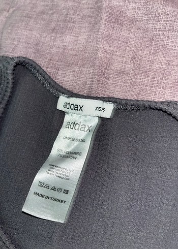 Gri Yarım Crop - Görsel 2