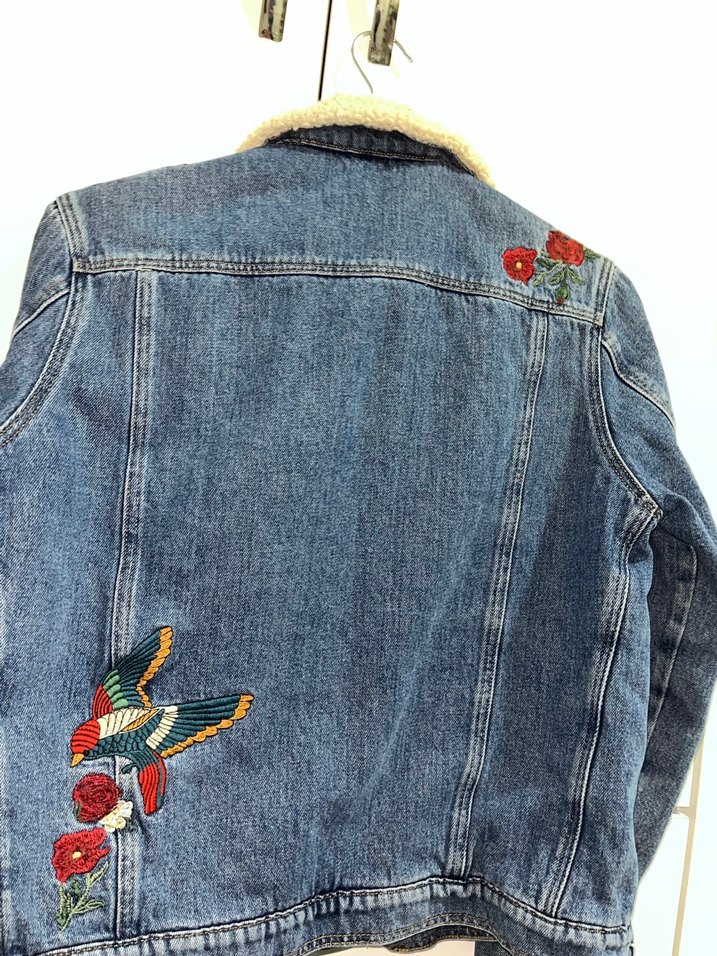 Nakışlı Kadın Kot Ceket - Görsel 3