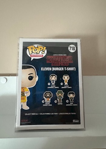 Beden Stranger Things Eleven Burger T-Shirt Figür
