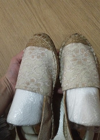 Bej Dantel Detaylı Kadın Dolgu Topuk Espadril - Görsel 3
