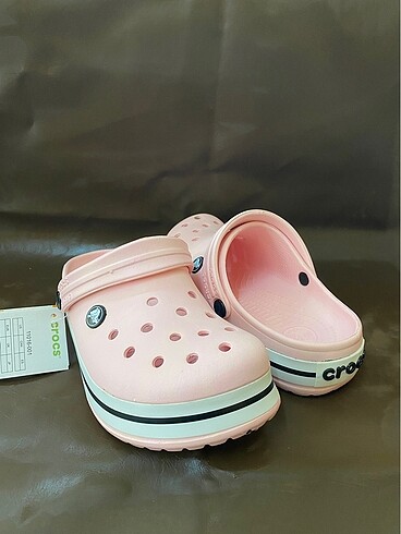 CROCS