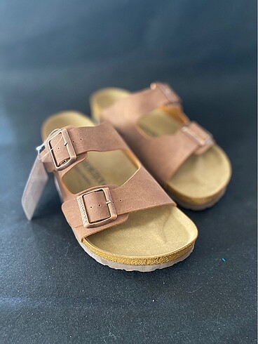 BIRKENSTOCK