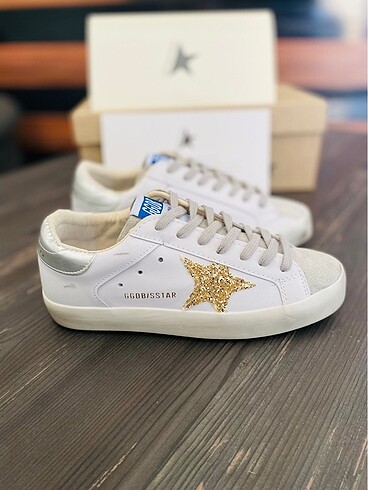 Golden Goose Deluxe GGDB/SSTAR BEYAZ GOLD