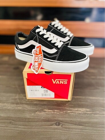 37,5 Beden siyah Renk İTHAL VANS