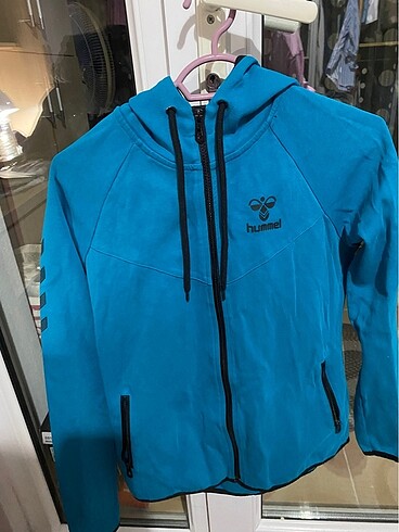 Hummel sweat