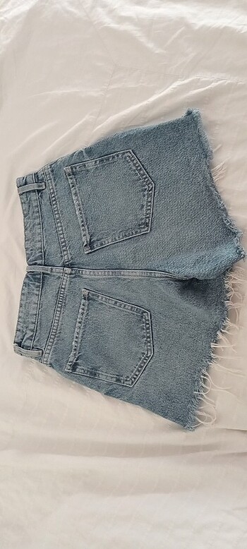 34 Beden Kisa şort zara 