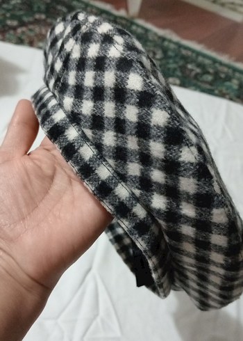H&M Gri Ekoseli Kadın Bere