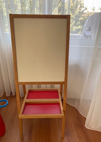 Çocuklar için Ahşap Yazı Tahtası ve Raf
