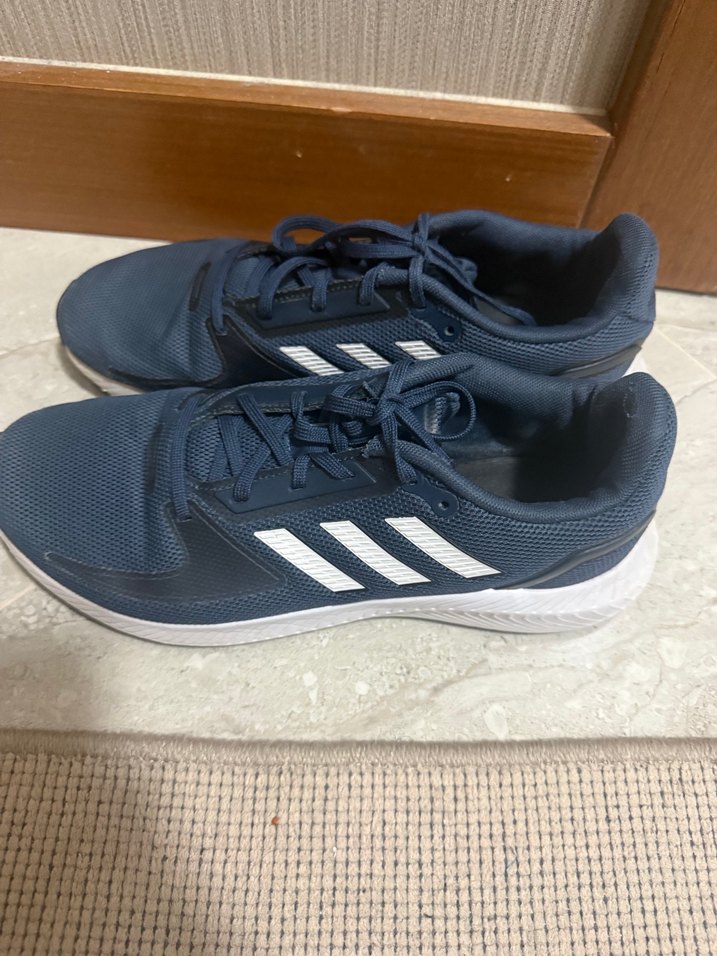 Orjinal Adidas Lacivert fileli ayakkabı 42 numara - Görsel 2