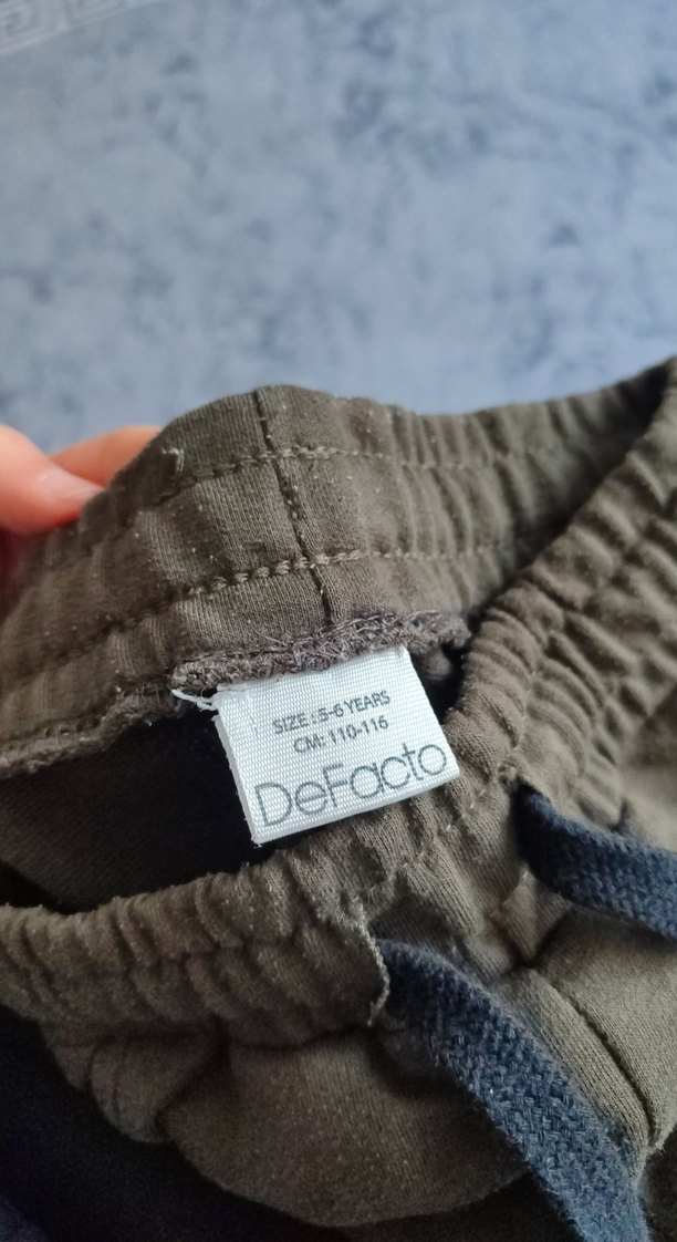 Erkek Gri Baskılı Rahat Şort - Görsel 2