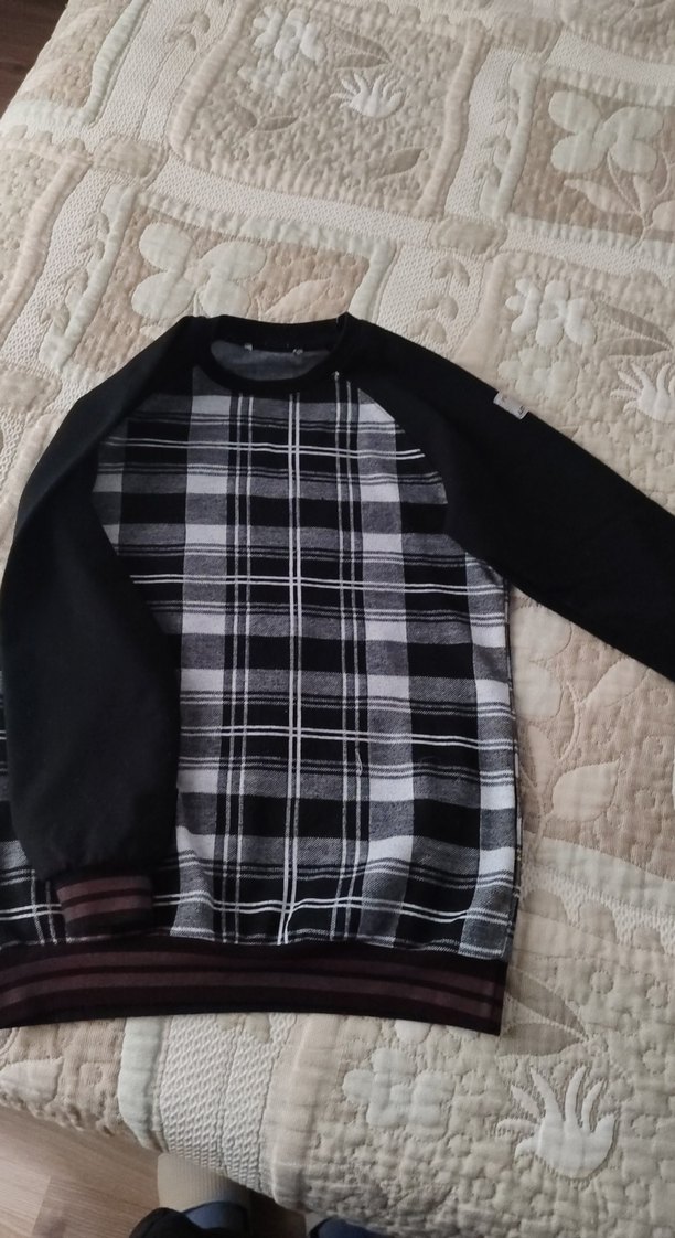 Siyah Ekose Desenli Erkek çocuk sweat - Görsel 3