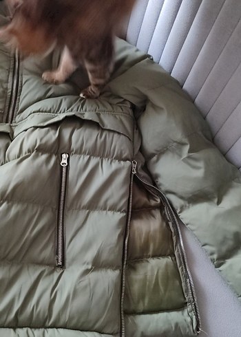 Kadın hakii yeşil Kürklü Kapüşonlu Kış Montu - Görsel 4