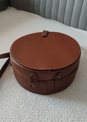 Kahverengi Deri Yuvarlak Kadın Çanta - Görsel 4