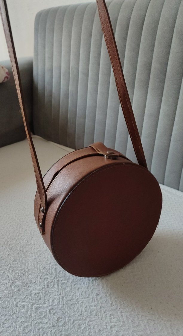 Kahverengi Deri Yuvarlak Kadın Çanta - Görsel 5