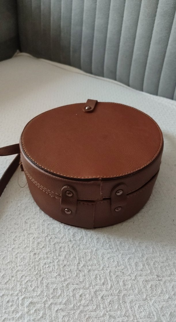 Kahverengi Deri Yuvarlak Kadın Çanta - Görsel 4