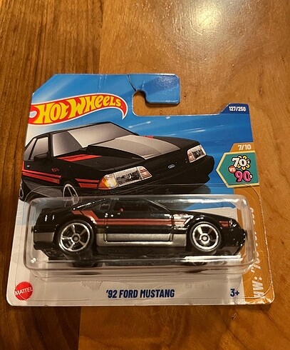 HOT WHEELS