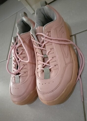 Pembe Spor Ayakkabı