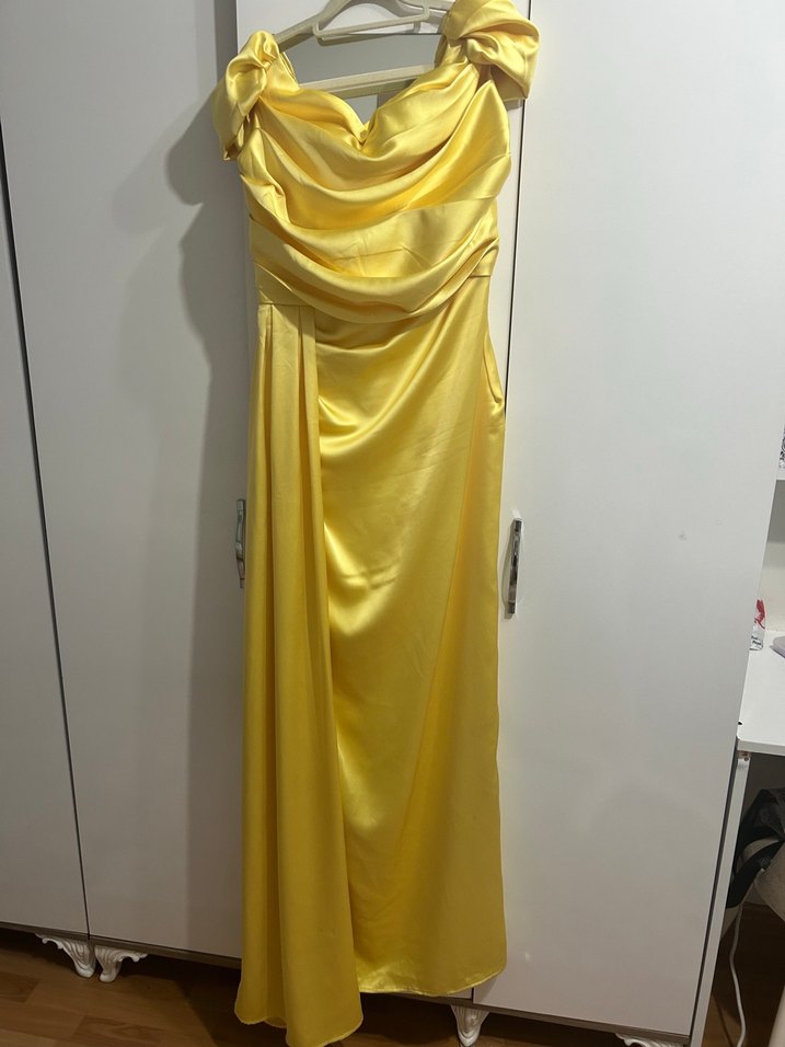 Düşük Omuz Drapeli Uzun Abiye Elbise - Görsel 3