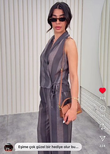 Gri Çizgili Kolsuz Kadın Takım - Görsel 2