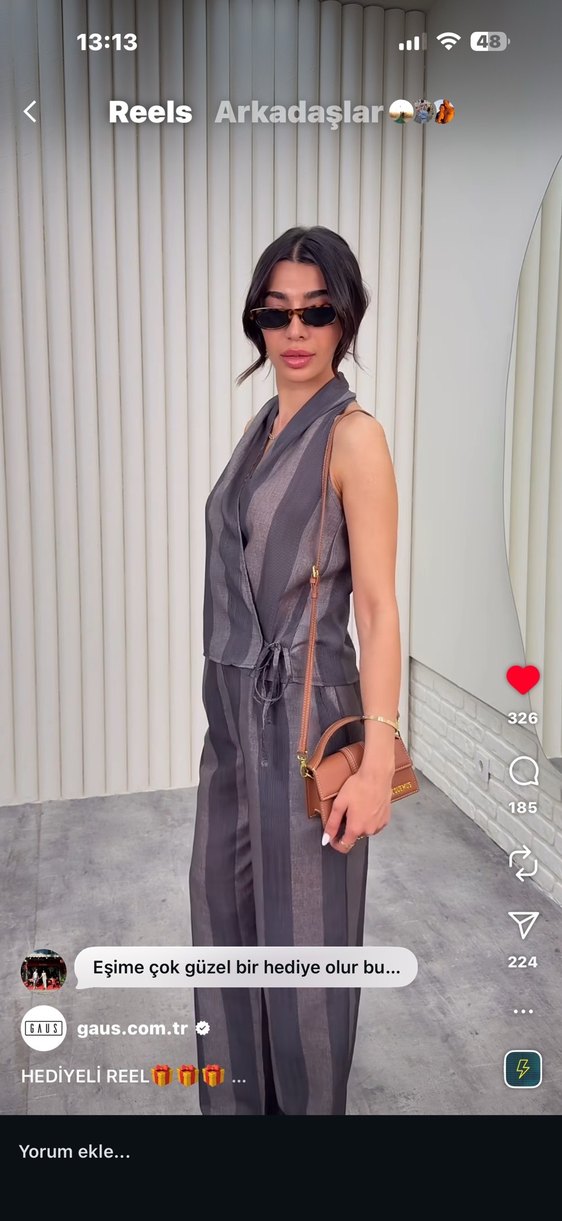 Gri Çizgili Kolsuz Kadın Takım - Görsel 2