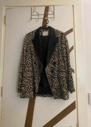 Kahverengi Zebra Desenli Kadın Blazer