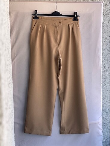 Milla Camel Kumaş Pantolon - hiç giyinilmemiştir