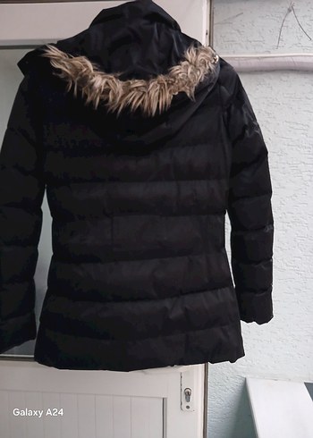 Siyah Fermuarlı ve Kemerli Kadın Kışlık Mont - Görsel 2