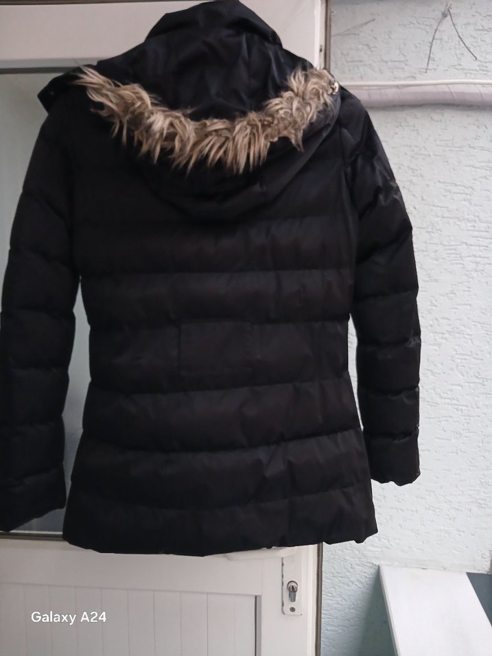 Siyah Fermuarlı ve Kemerli Kadın Kışlık Mont - Görsel 2