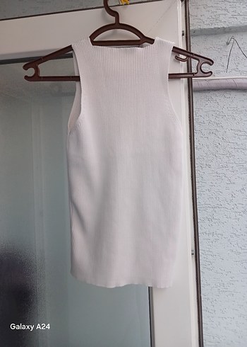 Beyaz V Yakalı Kadın Triko Atlet Standart Beden - Görsel 2