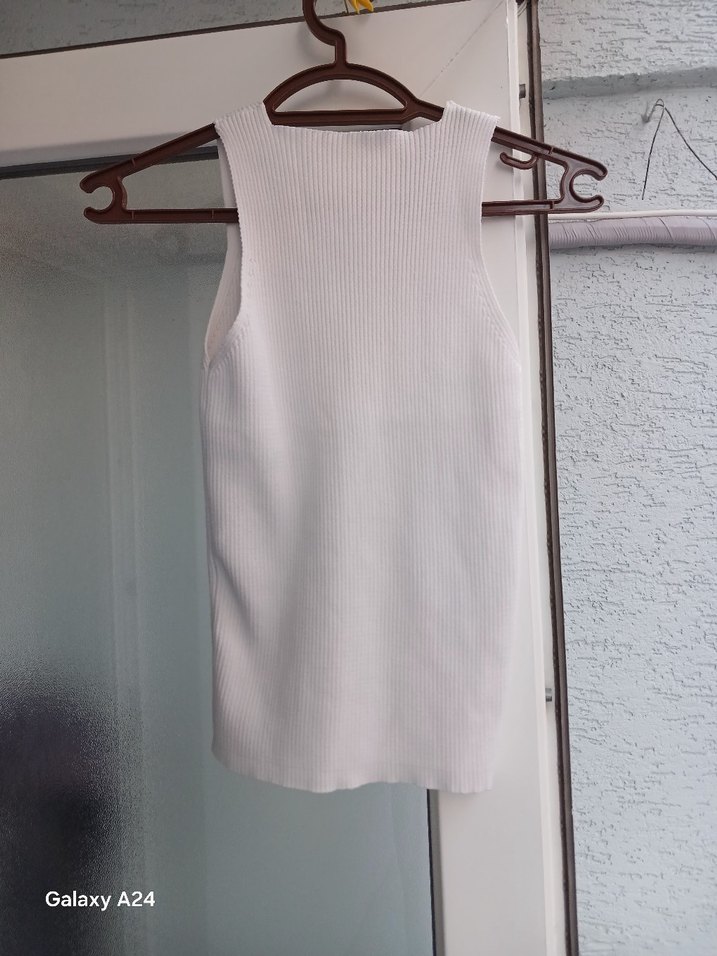 Beyaz V Yakalı Kadın Triko Atlet Standart Beden - Görsel 2