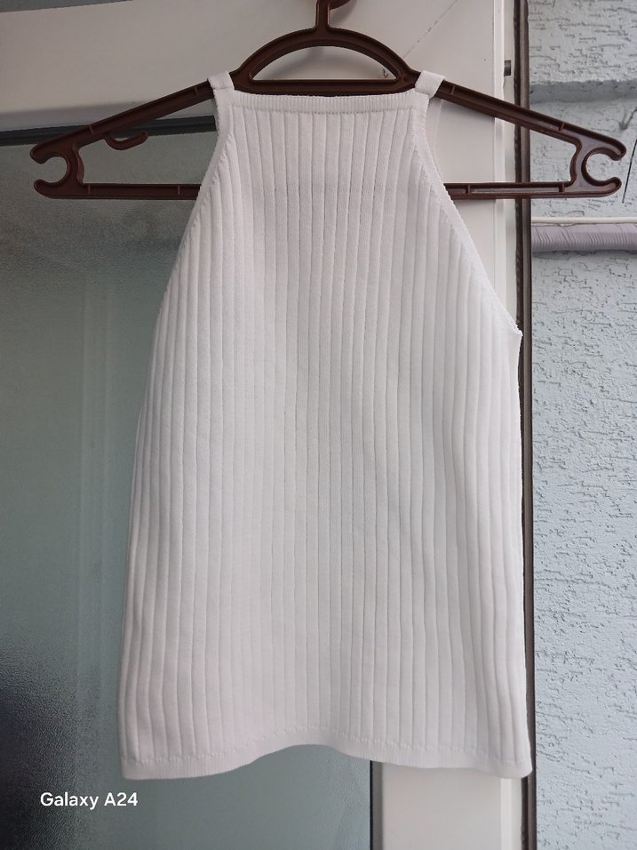 Beyaz Yüksek Yakalı Dikişsiz Örme Atlet Standart Beden - Görsel 2