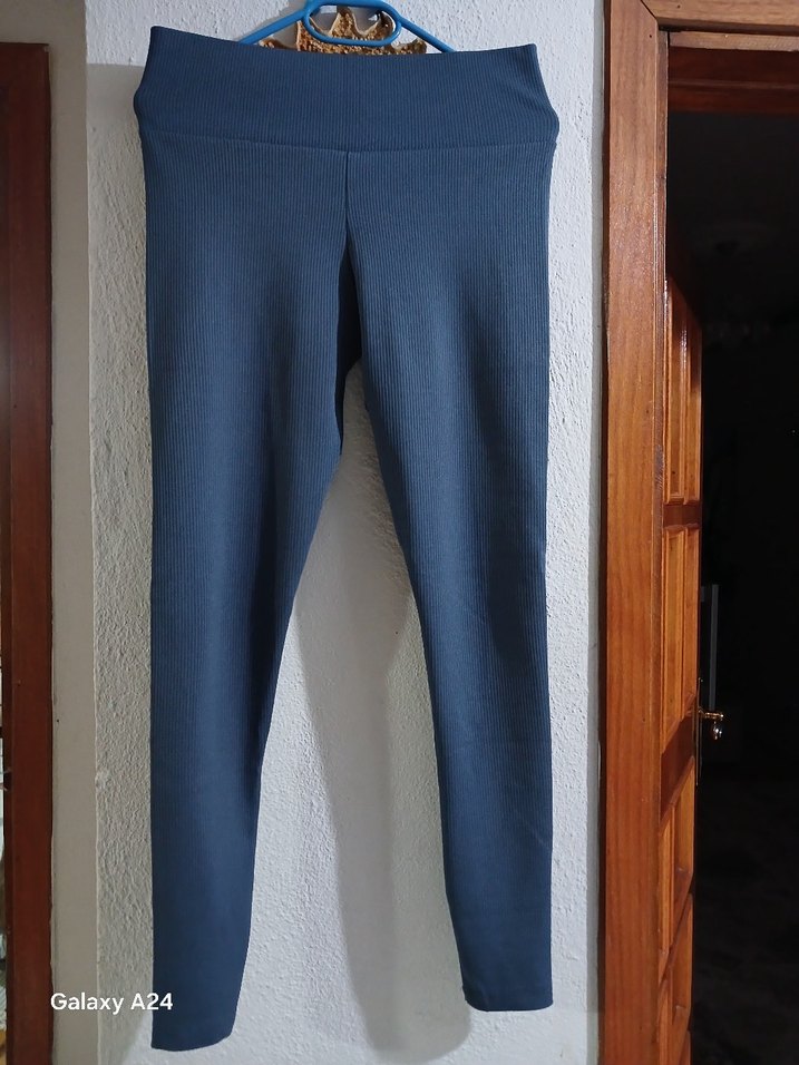 Gri Elastik Kumaş Kadın Tayt - Görsel 2