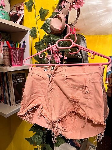 Pembe mini kot şort