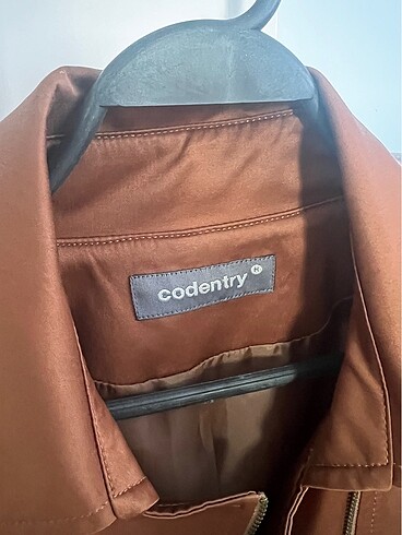 Codentry Saten crop ceket