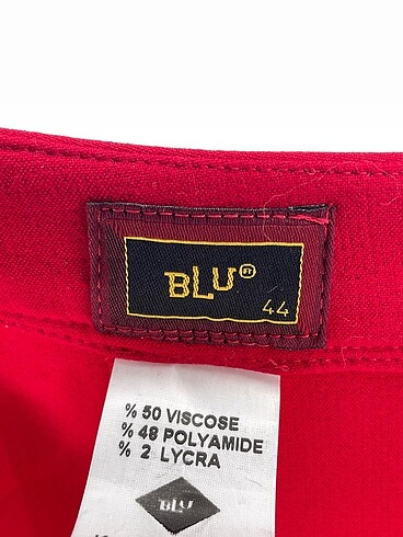 44 Beden kırmızı Renk Diğer Kumaş Pantolon %70 İndirimli.