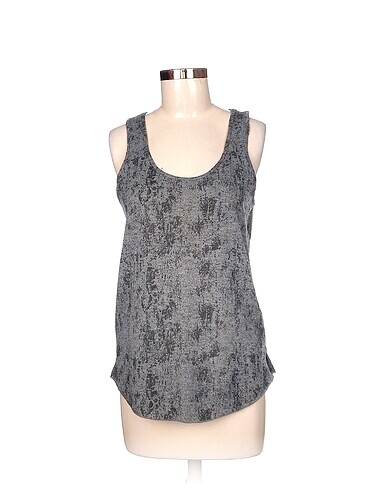 H&M T-shirt %70 İndirimli.