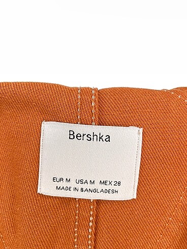 m Beden çeşitli Renk Bershka Uzun Tulum %70 İndirimli.