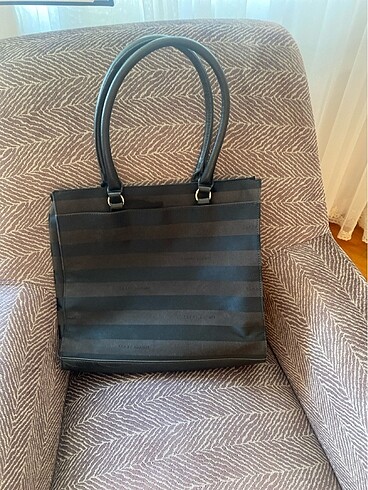 Tommy Hilfiger Kol çantası