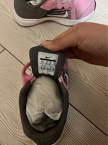 28 Beden pembe Renk Spor ayakkabı