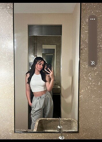 Bershka bershka beyaz kolsuz crop