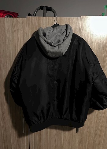 Zara Siyah Kapüşonlu Oversize Erkek Ceket - Görsel 2