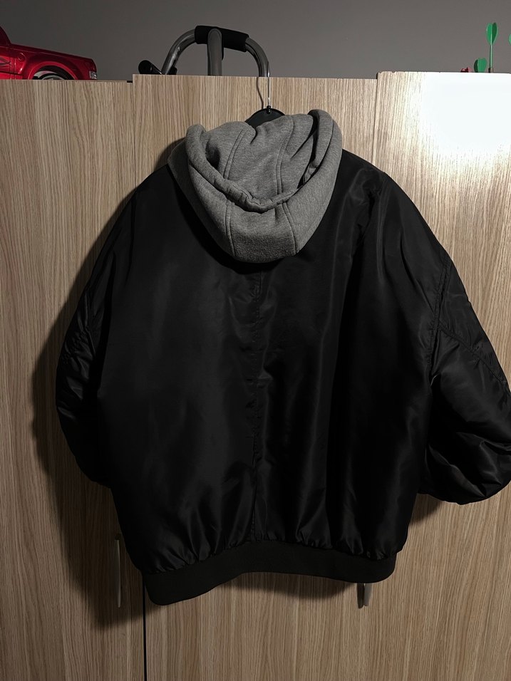 Zara Siyah Kapüşonlu Oversize Erkek Ceket - Görsel 2