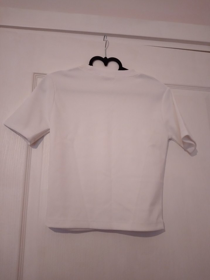 Kısa Kollu Crop Tişört - Görsel 3