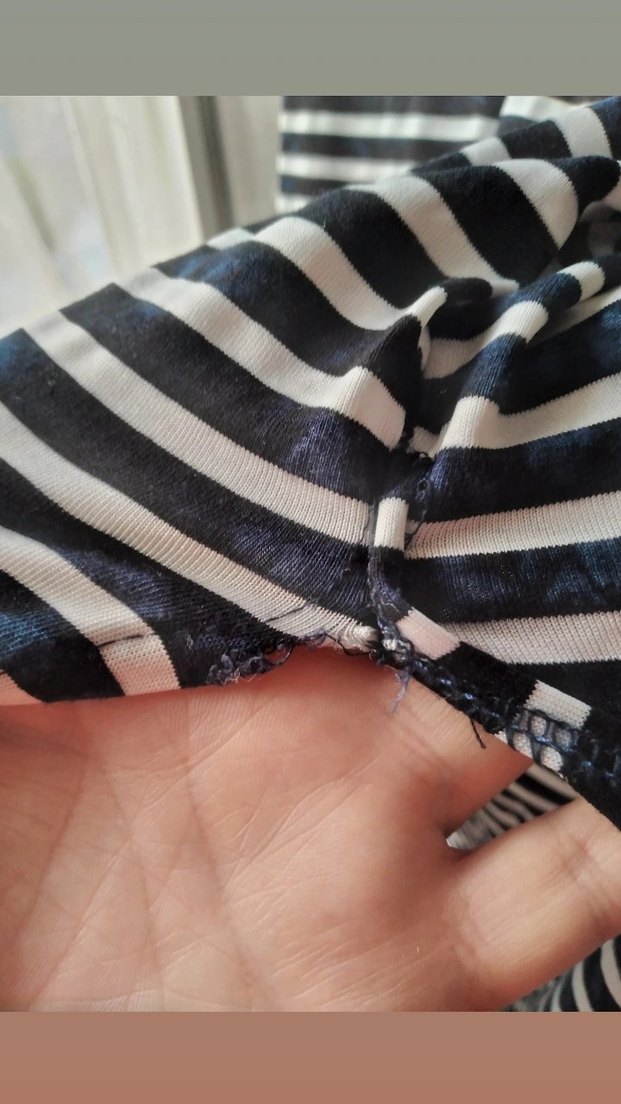 Çizgi detaylı elbise - Görsel 3