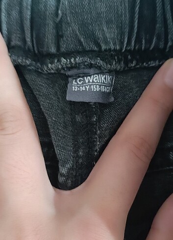 LC Waikiki LC WAİKİKİ 13-14 YAŞ ŞORT
