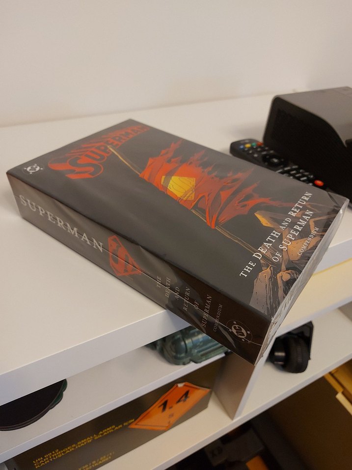 The Death And Return Of Superman Compendium - Görsel 5