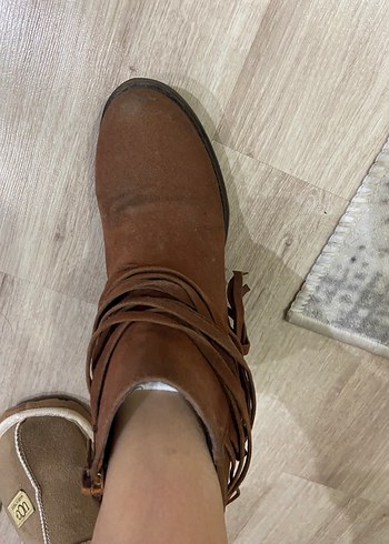 Kahverengi Süet Püsküllü Kadın Bot - Görsel 3