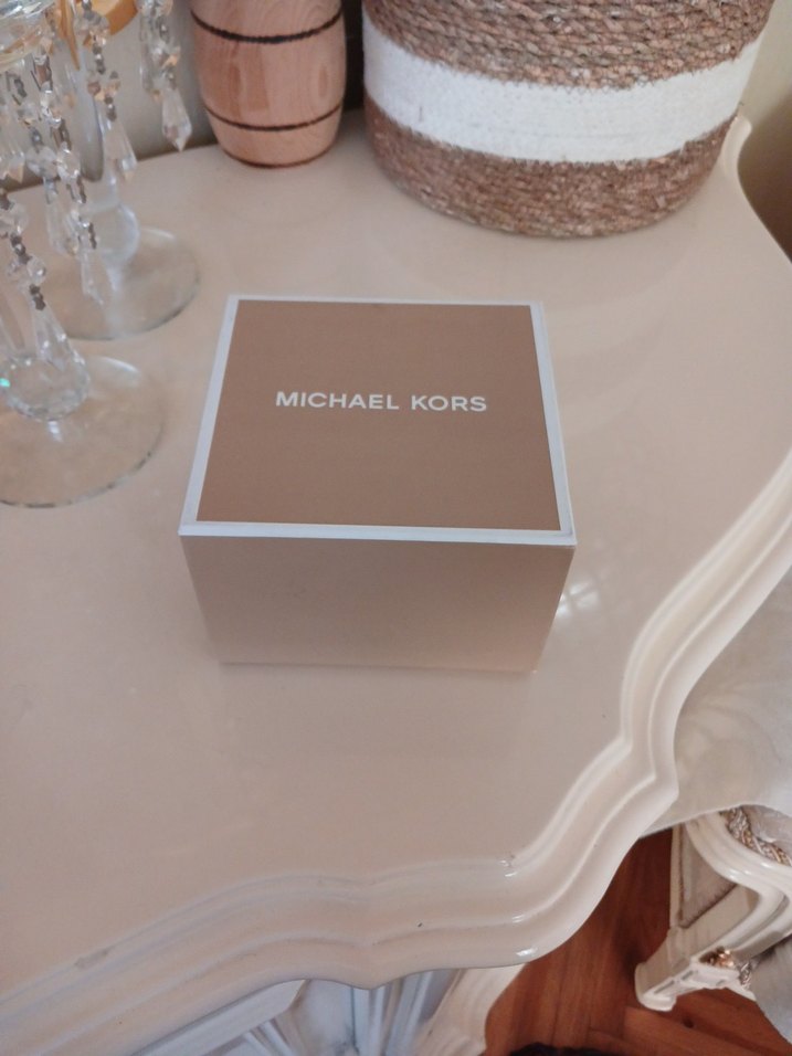 Michael Kors Kadın Kahverengi saat kutusu - Görsel 4